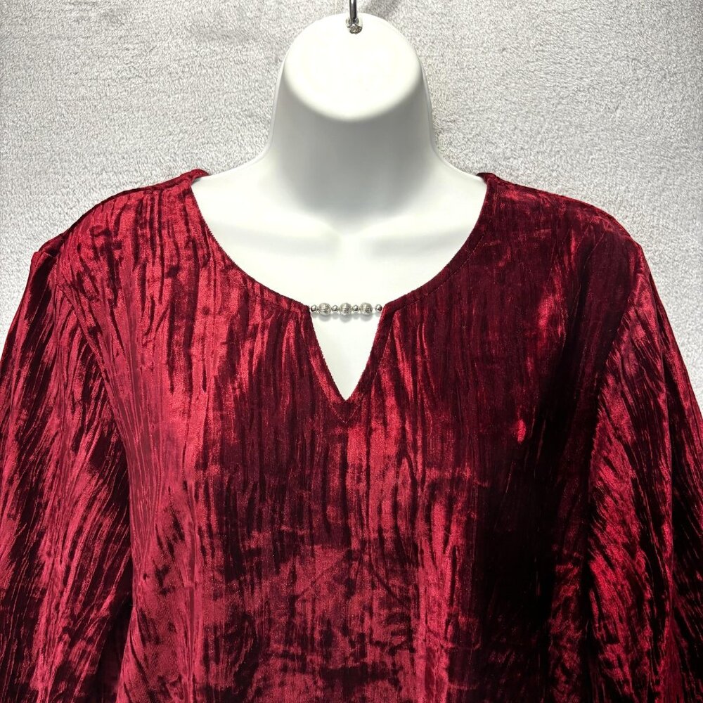 Alfred Dunner Red Crushed Velvet Shirt Womens Large Beaded Top Christmas Blouse - Picture 3 of 11